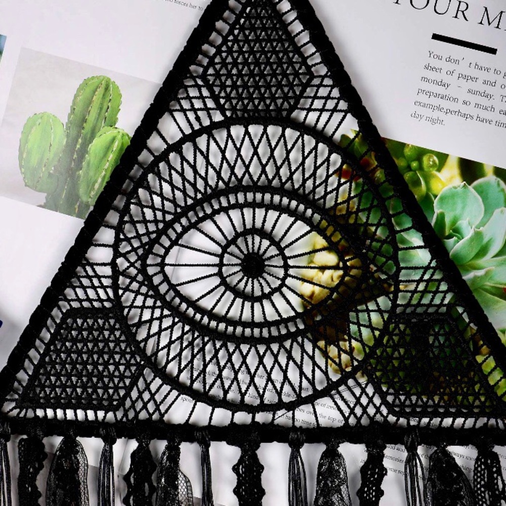 Pyramid Boho Witch Eye Halloween Dreamcatcher 🦇 - Picture 4 of 6
